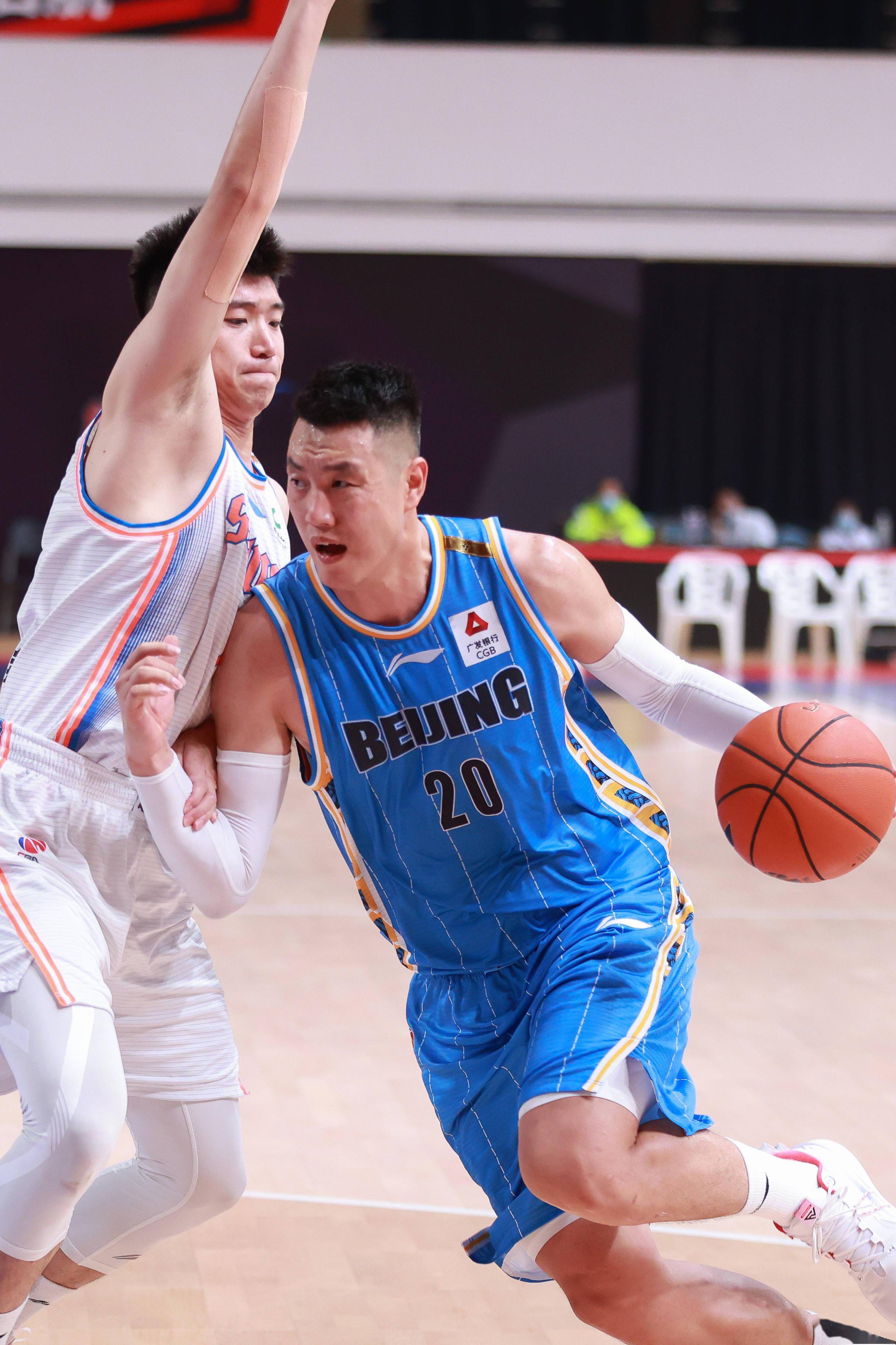 场负，多特自／赛季以来首次单赛季德甲输球超过场.