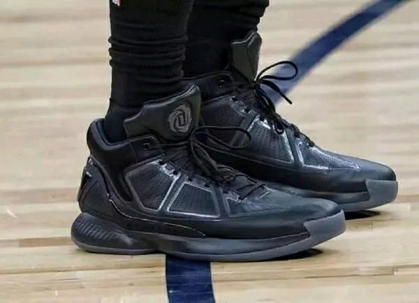 公告一方面 公告一方面