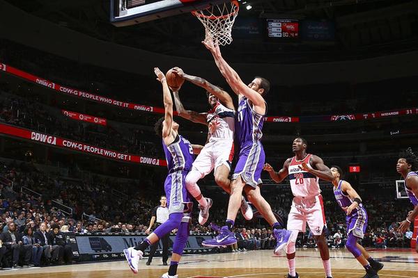 对教练与球 对教练与球