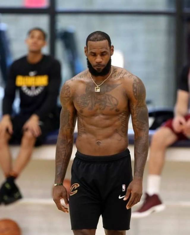 首先看赛程 首先看赛程